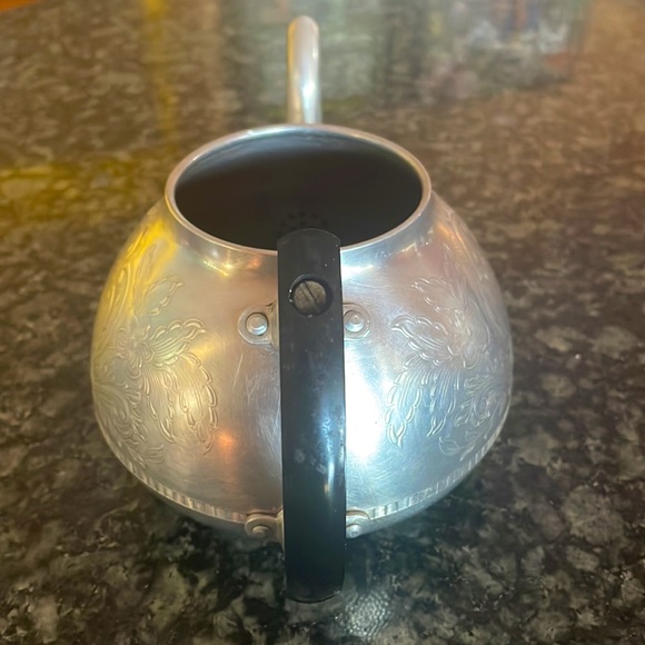 Classic English Swan Brand teapot - Picture 10 of 11